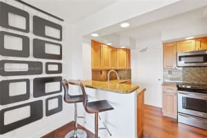 1831 NE 38th St, Fort Lauderdale, FL 33308, Sold 01/31/22