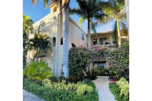 815 NE 28th St, Wilton Manors, FL 33334, Sold 02/09/22