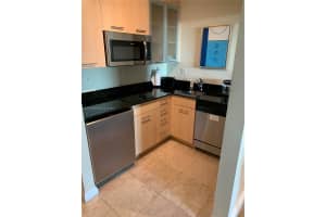 2670 E Sunrise Blvd, Fort Lauderdale, FL 33304, Sold 02/14/22