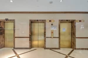 18151 NE 31st Ct, Aventura, FL 33160, Sold 03/17/22