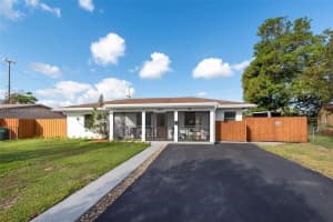 1261 SW 50th Ave, Fort Lauderdale, FL 33317, Sold 02/07/22