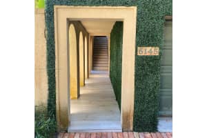 6145 Paradise Point Dr, Palmetto Bay, FL 33157, Sold 07/21/22