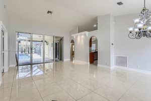 1167 Hatteras Cir, Greenacres, FL 33413, Sold 01/25/22