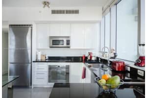 Riverfront, 92 SW 3rd St, Miami, FL 33130, Sold 06/10/22