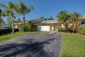 20836 SW 103rd Pl, Cutler Bay, FL 33189, Sold 04/29/22