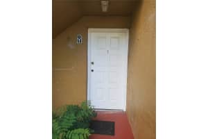 15650 SW 80th St, Miami, FL 33193, Sold 05/09/22