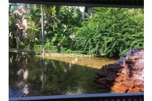 55 Ocean Ln Dr, Key Biscayne, FL 33149, Sold 04/15/22