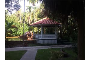 55 Ocean Ln Dr, Key Biscayne, FL 33149, Sold 04/15/22