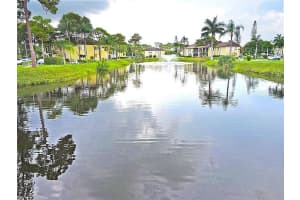 318 Pine Ridge Cir a1, Greenacres, FL 33463, Sold 03/15/22