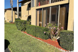 318 Pine Ridge Cir a1, Greenacres, FL 33463, Sold 03/15/22