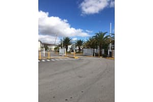 14086 SW 260th St, Homestead, FL 33032, Sold 02/17/22