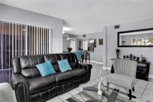 8600 SW 212th St, Cutler Bay, FL 33189, Sold 03/04/22