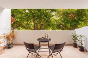 155 Ocean Ln Dr, Key Biscayne, FL 33149, Sold 02/15/22