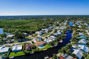 1579 SW Dyer Point Rd, Palm City, FL 34990, Sold 02/17/22