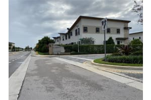 7905 NW 104th Ct, Doral, FL 33178, Sold 04/06/22