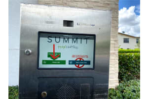 7905 NW 104th Ct, Doral, FL 33178, Sold 04/06/22