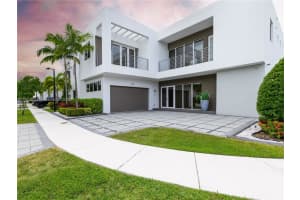 7480 NW 99 Ave, Doral, FL 33178, Sold 03/11/22