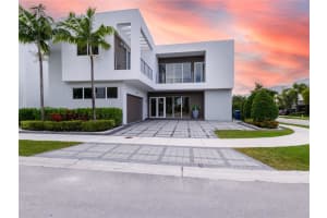 7480 NW 99 Ave, Doral, FL 33178, Sold 03/11/22