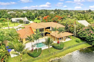 1540 SW 120th Terrace, Davie, FL 33325, Sold 02/07/22