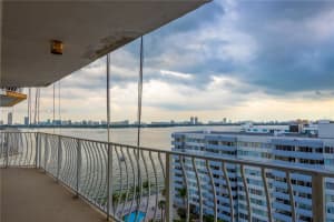 7601 E Treasure Dr, North Bay Village, FL 33141, Sold 03/31/22