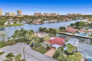 2776 SE 14th St, Pompano Beach, FL 33062, Sold 04/20/22