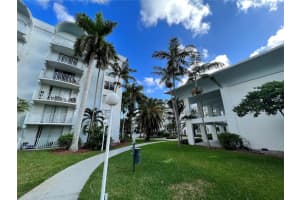494 NW 165th St c501, Miami, FL 33169, Sold 03/11/22