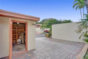 7878 SW 106th Cir, Miami, FL 33173, Sold 02/09/22