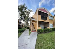 100 SW 83rd Way, Pembroke Pines, FL 33025, Sold 02/10/22