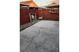 9207 NW 121st St, Hialeah Gardens, FL 33018, Sold 03/11/22