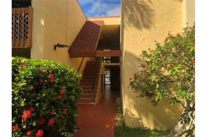 8873 Fontainebleau Blvd, Miami, FL 33172, Sold 02/28/22