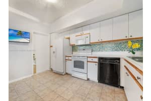 11855 SW 99th Ln, Miami, FL 33186, Sold 01/28/22