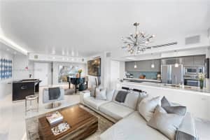 400 Alton Rd, Miami Beach, FL 33139, Sold 03/01/22