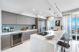 400 Alton Rd, Miami Beach, FL 33139, Sold 03/01/22