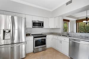 7525 NW 61st Terrace, Parkland, FL 33067, Sold 02/28/22