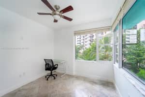 5255 Collins Ave #2a, Miami, FL 33140, Sold 06/01/22