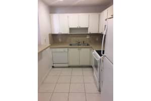 10381 N Kendall Dr APT M5, Miami, FL 33176, Sold 03/09/22