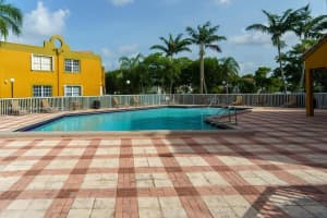 9735 Fontainebleau Blvd G210, Miami, FL 33172, Sold 03/24/22