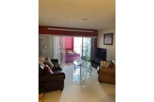 8889 Fontainebleau Blvd, Miami, FL 33172, Sold 03/11/22