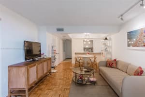 2901 S Bayshore Dr #4d, Miami, FL 33133, Sold 05/06/22