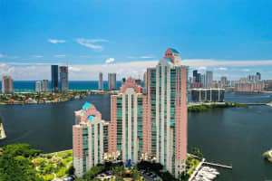 3370 Hidden Bay Dr, Aventura, FL 33180, Sold 04/22/22