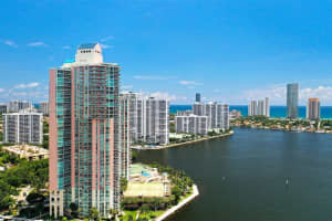3370 Hidden Bay Dr, Aventura, FL 33180, Sold 04/22/22