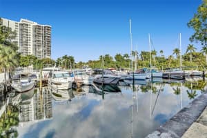 3401 N Country Club Dr, Aventura, FL 33180, Sold 03/04/22