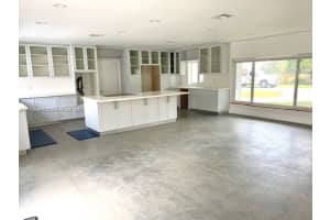 116 W 1st Ct, Miami Beach, FL 33139, Sold 03/25/22