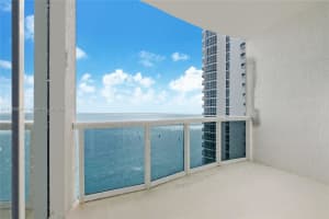 15901 Collins Ave, Sunny Isles Beach, FL 33160, Sold 03/31/22