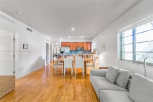 945 10th St APT 1, Miami Beach, FL 33139, Sold 02/25/22