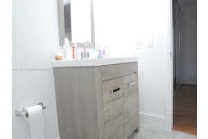 661 NE 195th St, Miami, FL 33179, Sold 06/07/22