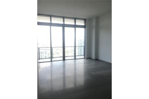 68 SE 6th St, Miami, FL 33131, Sold 06/10/22