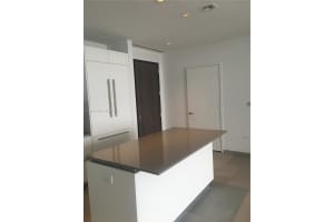 68 SE 6th St, Miami, FL 33131, Sold 06/10/22
