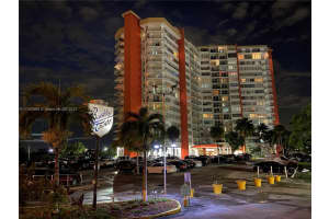 1351 NE Miami Gardens Dr #1623e, Miami, FL 33179, Sold 04/12/22