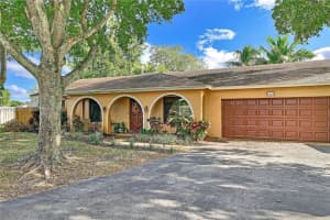 8660 SW 55th St, Cooper City, FL 33328, Sold 03/01/22